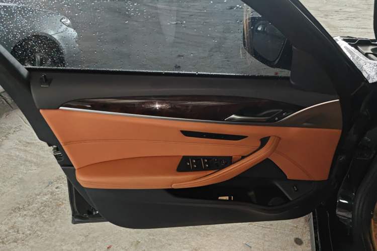 Used BMW 5 Series 2018 528Li Launch Special Edition
