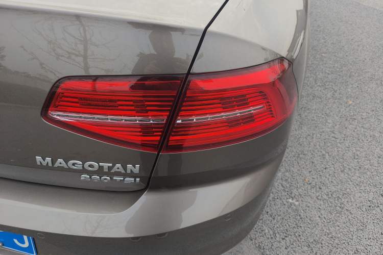 Used Volkswagen Magotan 2019 280TSI DSG Leading Model China VI Standard
