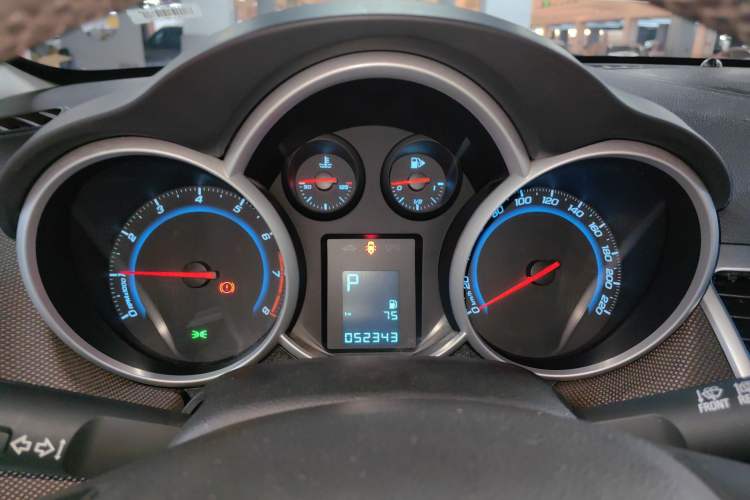 Used Chevrolet Cruze 2013 Hatchback 1.6L Automatic Luxury Model
