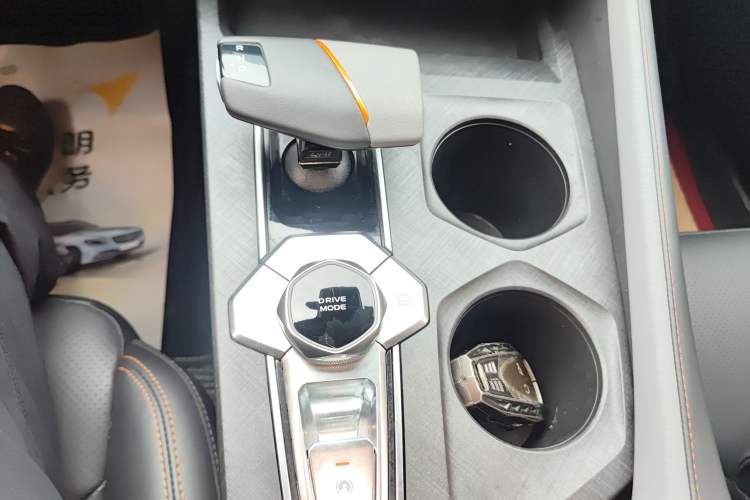 Used Changan UNI-V 2022 1.5T Prestige Version
