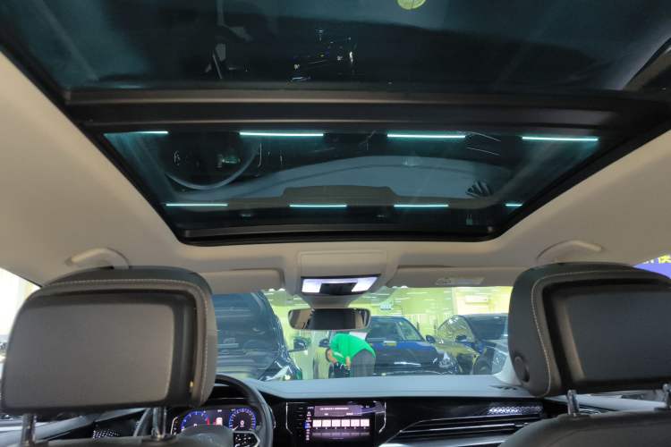 Used Volkswagen Passat 2022 330TSI Starry Luxury Edition