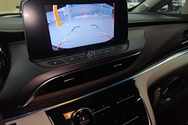 Used Buick GL8 2023 Land Executive Class Comfort Model
