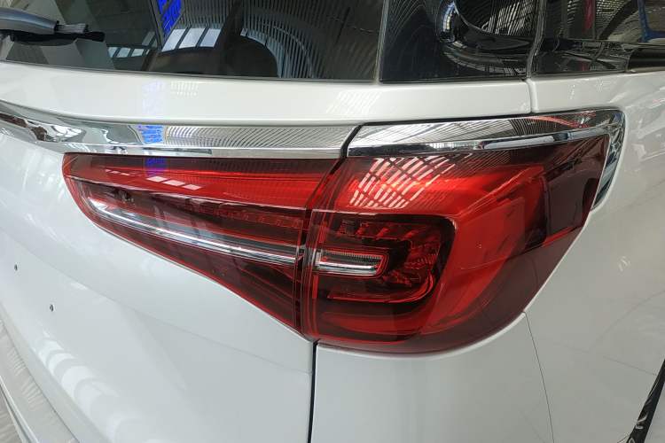 Used Buick GL8 2022 ES Land Cruiser 653T Luxury Model