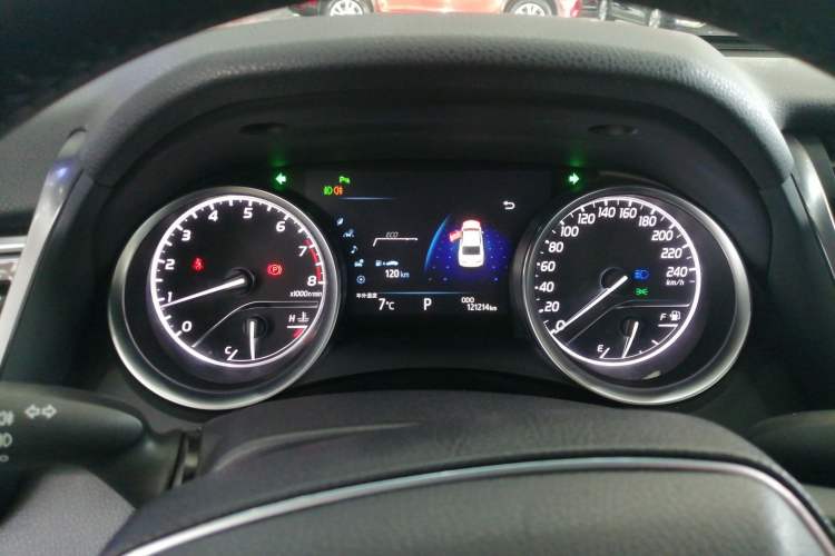 Used Toyota Camry 2018 2.0G Luxury Edition