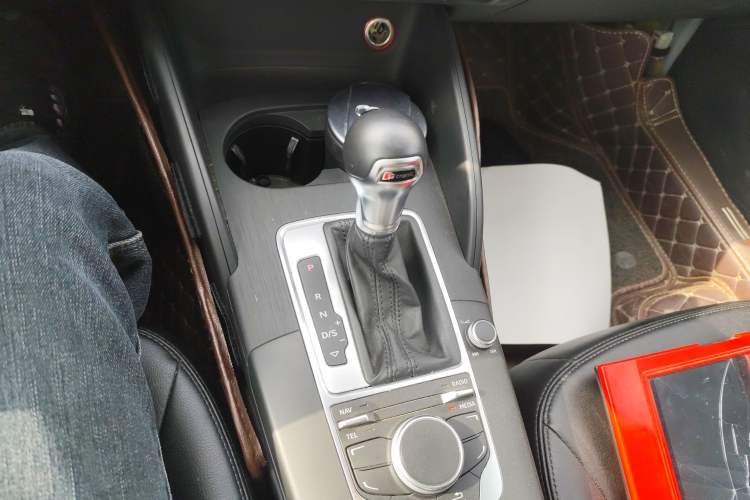 Used Audi A3 2016 Limousine 35 TFSI Prestige Edition
