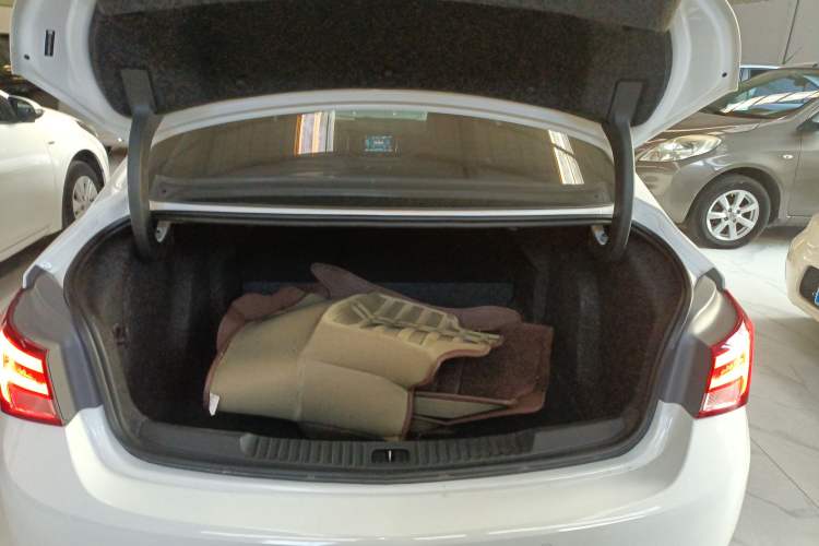 Used Buick Verano 2019 Sedan 20T Dual-Clutch Leading Model