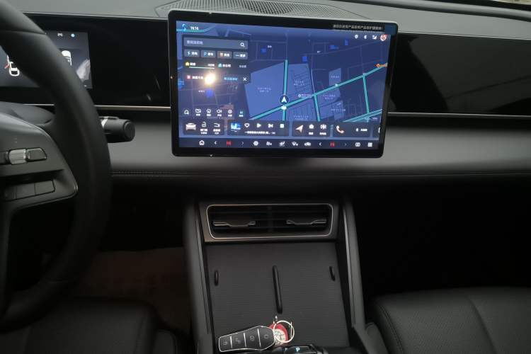 Used BYD Qin L 2025 DM-i Smart Drive 120KM Leading Model