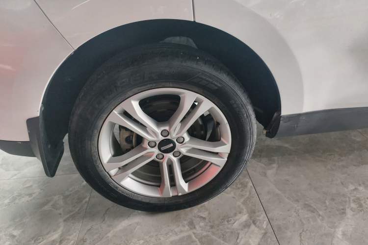 Used Wey VV5 2020 1.5T Two-Wheel Drive Color Pioneer
