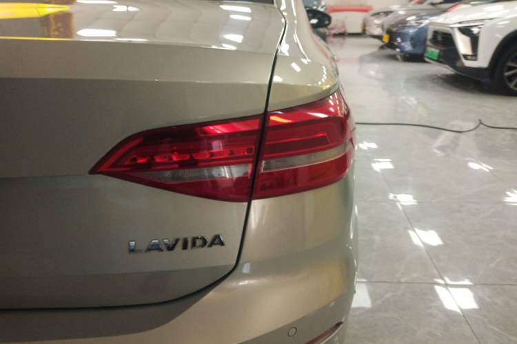Used Volkswagen Lavida 2018 1.5L Automatic Comfort Edition China V Standard
