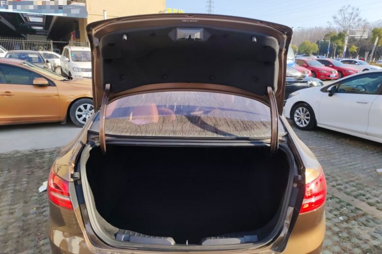 Used Ford Escort 2015 1.5L Automatic Comfort Model
