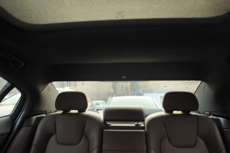 Used Volvo S60 2023 B4 Zhiyi Luxury Edition
