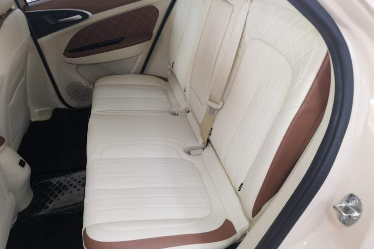 Used ORA Good Cat 2021 400km Standard Range Athena Edition Lithium Iron Phosphate