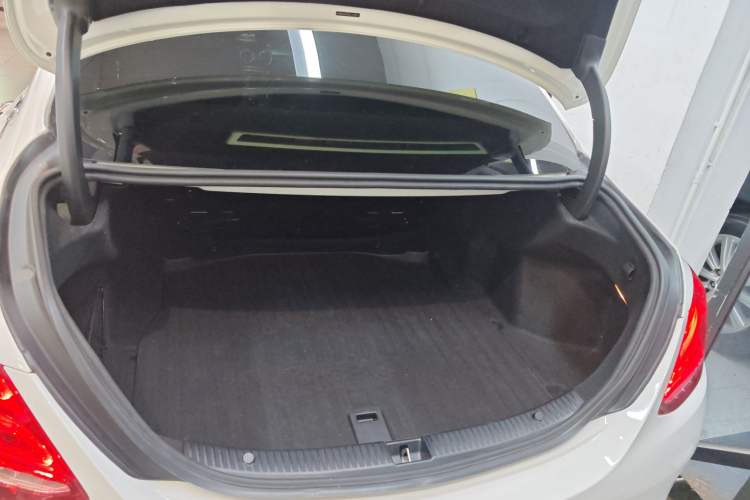 Used Mercedes-Benz C-Class 2016 C 200 L Sport Edition
