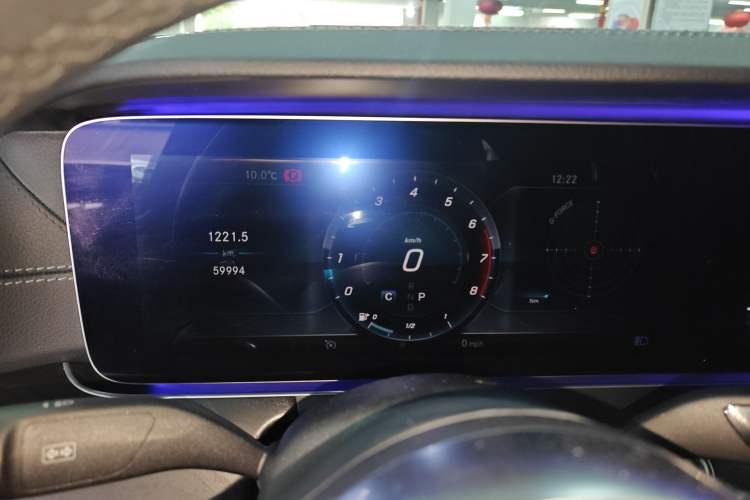 Used Mercedes-Benz E-Class 2019 E 300 L Sporty and Stylish Model