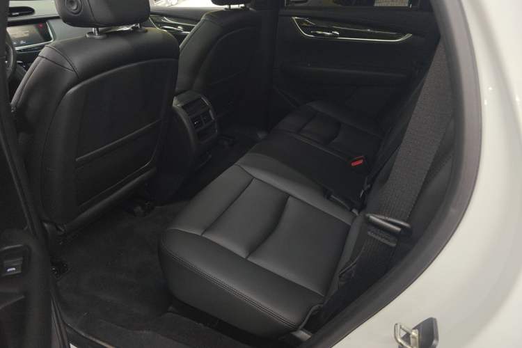 Used Cadillac XT5 2018 28E Four-Wheel Drive Tech Version
