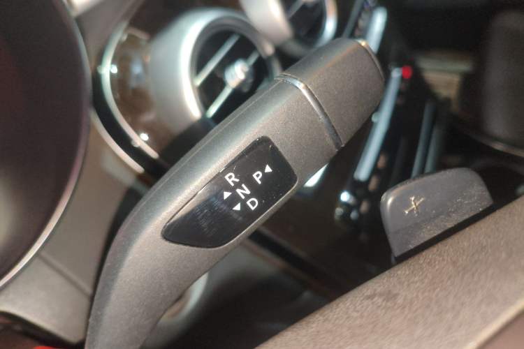 Used Mercedes-Benz GLC 2018 Facelifted GLC 260 4MATIC Dynamic Edition
