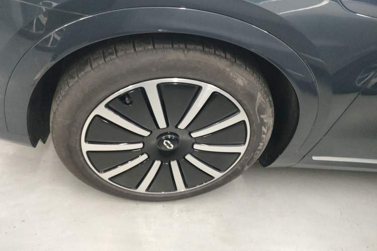 Used Hima AITO M9 2024 Range-Extended Ultra Version 42 kWh 6-Seater Model