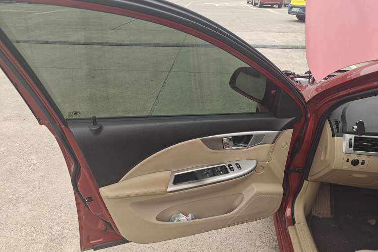 Used Buick Excelle 2013 1.5L Automatic Classic Model
