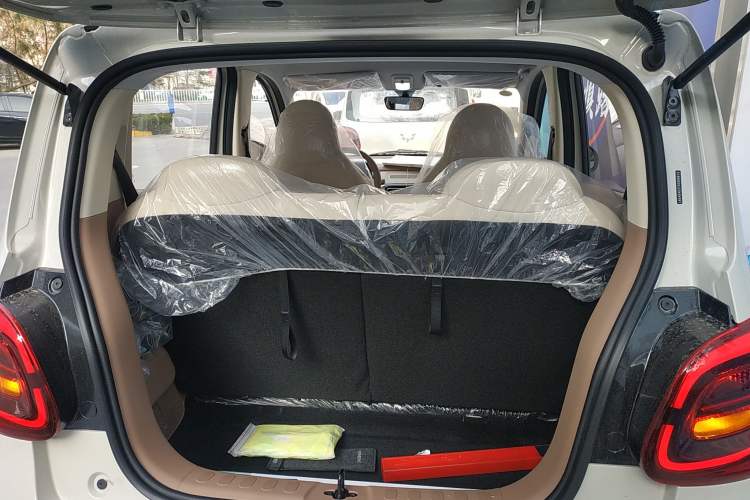 Used Wuling Hongguang MINIEV 2025 Four-Door Version Advanced Edition
