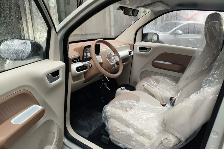 Used Wuling Hongguang MINIEV 2024 3rd Generation 215km Youth Edition