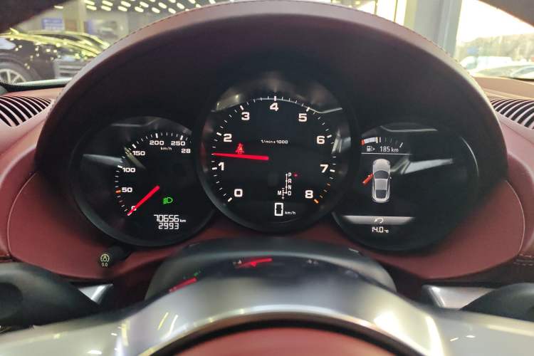 Used Porsche 718 2018 Cayman 2.0T
