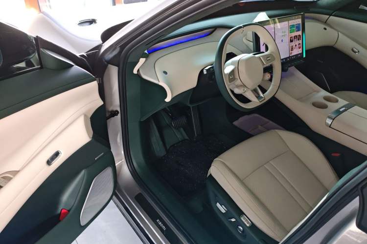 Used  YU7 2025 Ultra-Long Range High-Performance All-Wheel-Drive Max Edition
