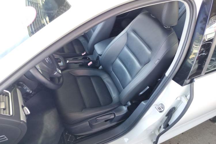 Used Volkswagen Sagitar 2014 1.6L Automatic Comfort Model
