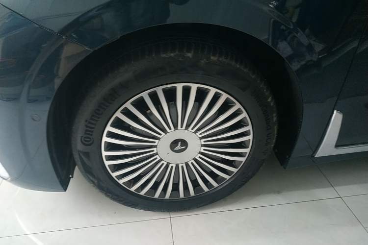 Used VOYAH Dream 2025 PHEV Four-Wheel Drive Prestige Kunpeng Edition
