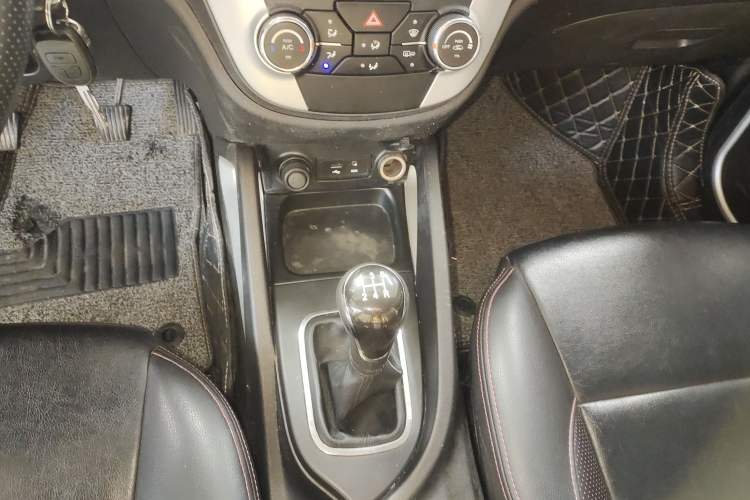 Used Changan CS35 2016 1.6L Manual Luxury Model China IV Standard
