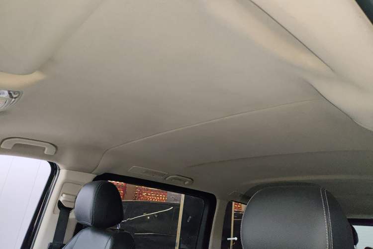 Used Mercedes-Benz Vito 2021 2.0T Elite Version 7 Seats
