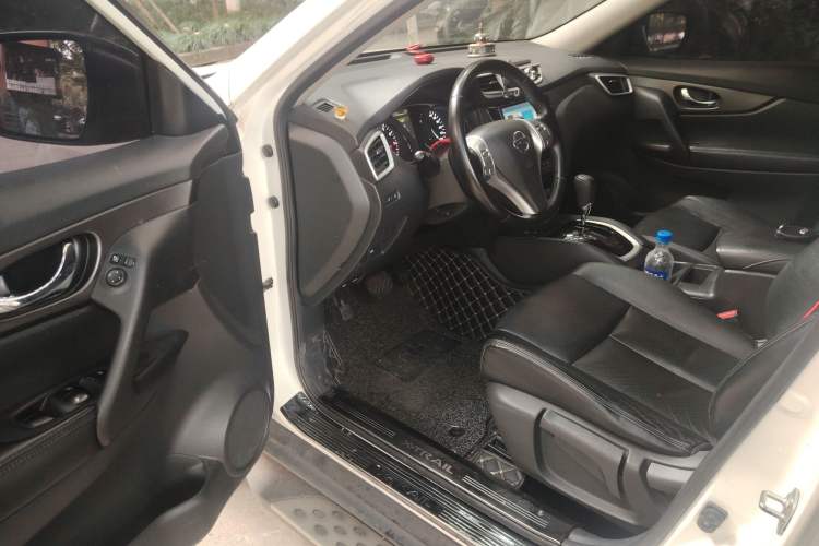 Used Nissan X-Trail 2014 2.0L CVT Comfort Edition 2WD