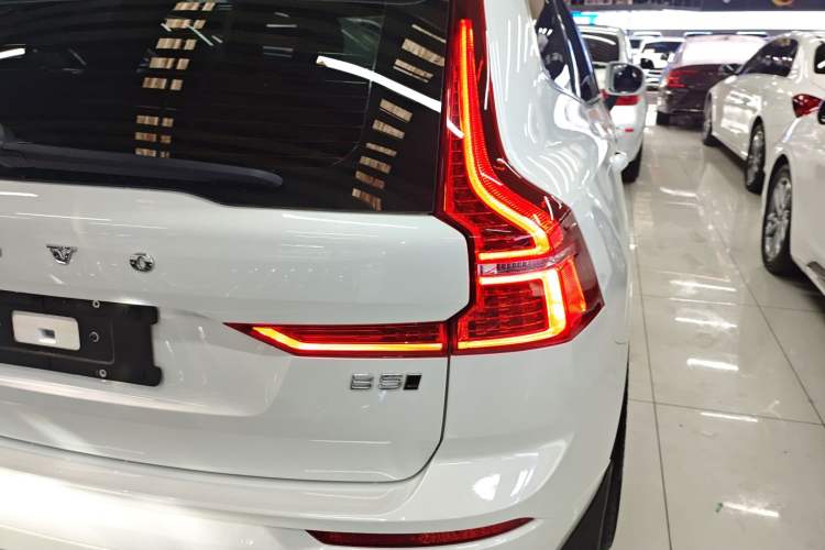 Used Volvo XC60 2022 B5 4x4 Smart Luxury Edition