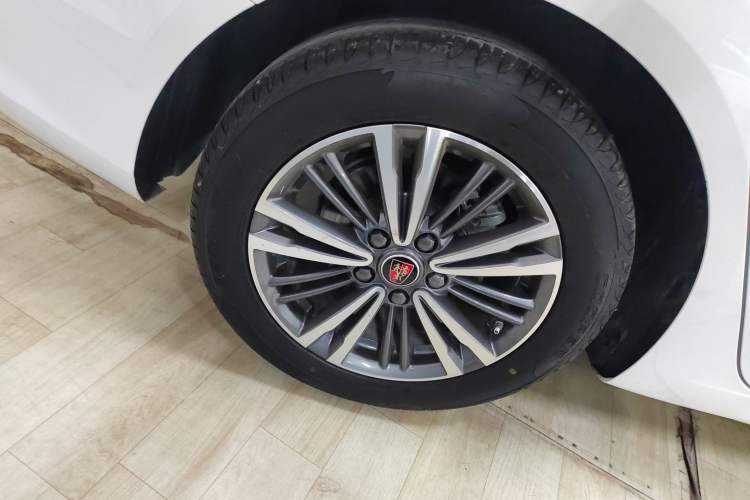 Used Roewe i5 2019 1.5L Automatic 4G Connected Langhao Edition

