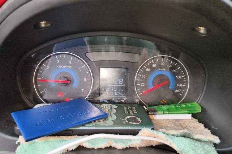 Used Dongfeng Fengon 370 2016 1.5L Manual Standard Edition SFG15-05 7 Seats