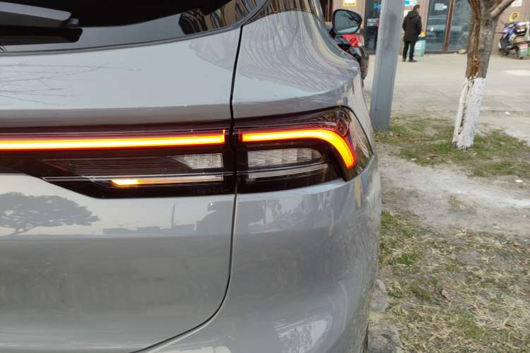 Used FORTHING T5 EVO 2021 1.5TD DCT Starry Edition
