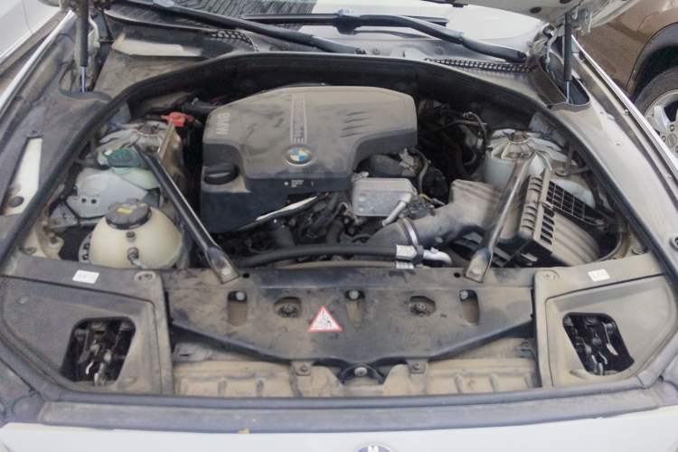 Used BMW 5 Series 2014 525Li Luxury Design Package
