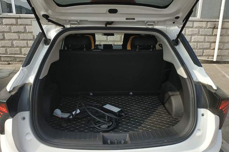 Used NETA V 2022 Chao 300 Lite Ternary Lithium