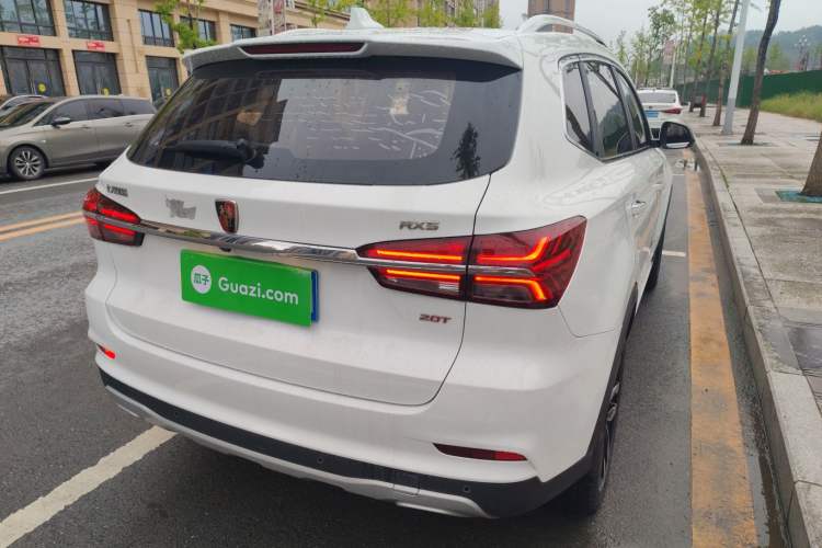 Used Roewe RX5 2016 20T Two-Wheel Drive Automatic Internet Smart Edition
