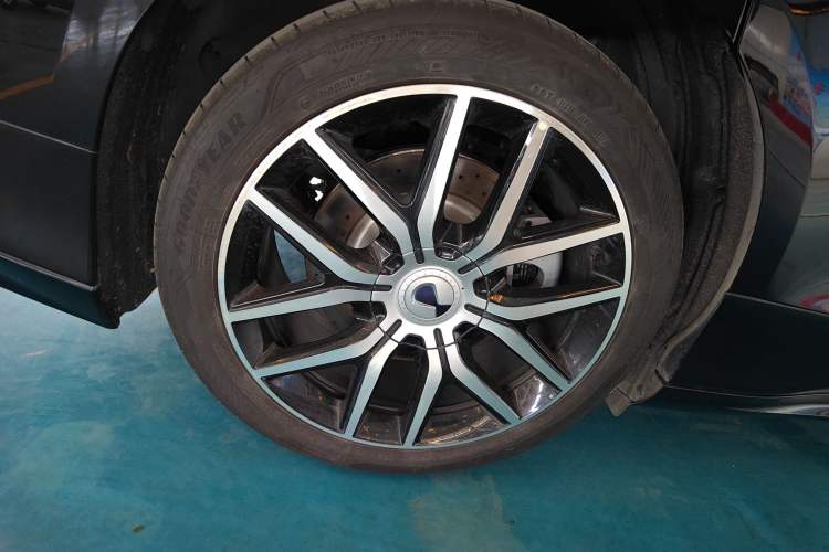 Used Denza Z9 2024 1100 km Four-Wheel Drive Max Version