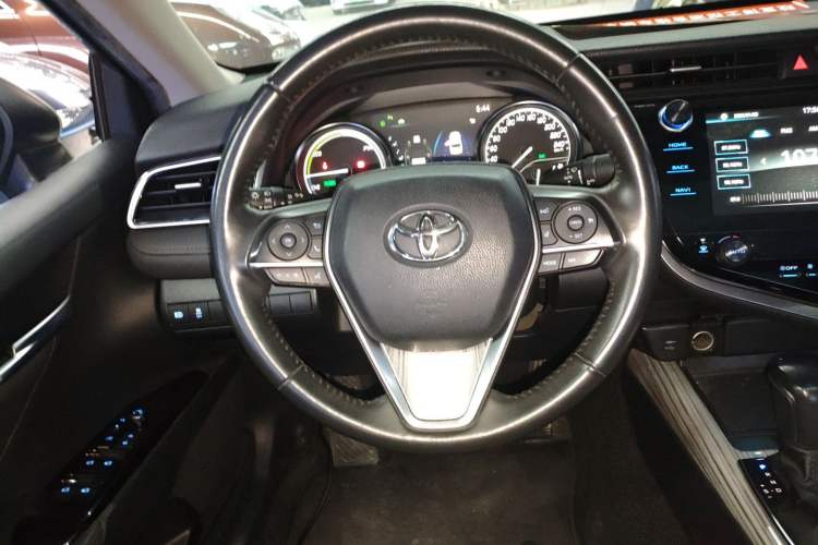 Used Toyota Camry 2019 Revised Version Dual-Engine 2.5 HG Luxury Edition
