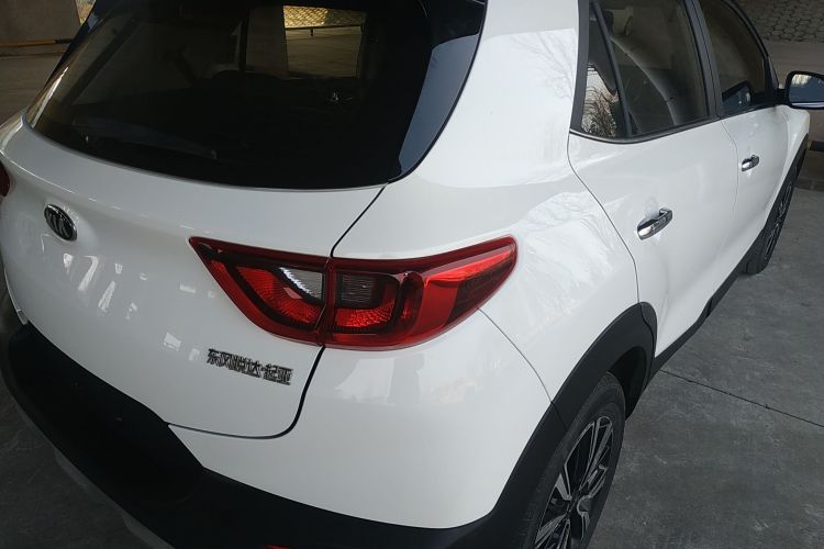 Used Kia kx1 Stonic 2021 1.4L CVT Fun & Sunroof Model