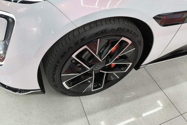 Used  12 2023 650 Three-Laser Four-Wheel Drive Performance Edition