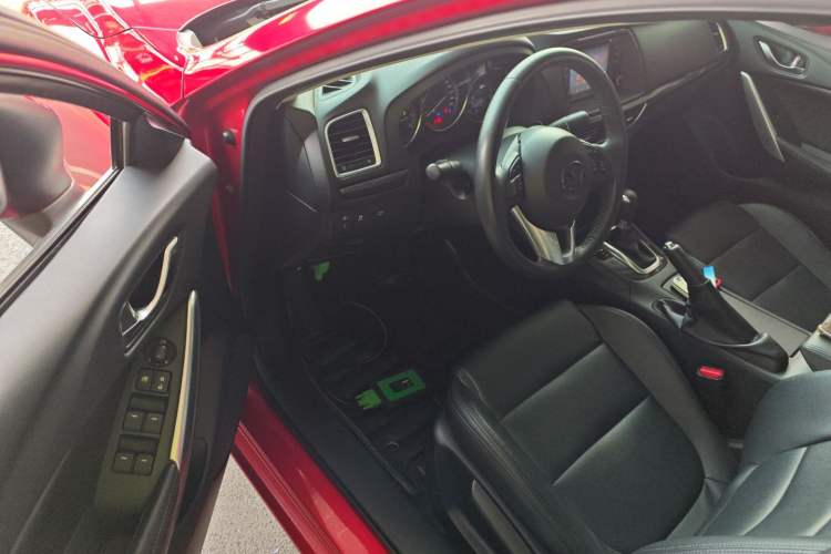 Used Mazda Atenza 2015 2.0L Blue Sky Fashion Edition