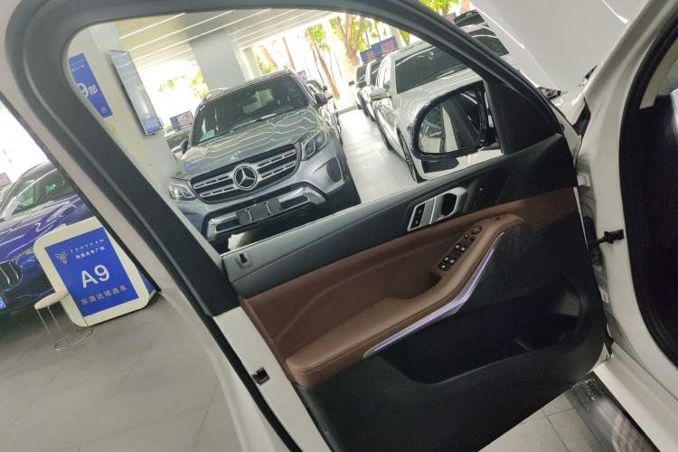 Used BMW X5 2019 xDrive40i M Sport Package
