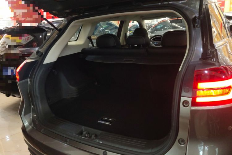 Used Geely Auto Emgrand X7 Sport 2018 1.8TD Automatic Two-Wheel Drive Smart Connect 4G Internet Edition
