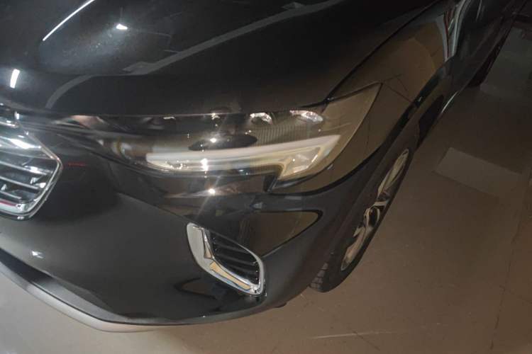 Used Buick Envision 2023 Encore S 652T Two-Wheel-Drive Luxury Model
