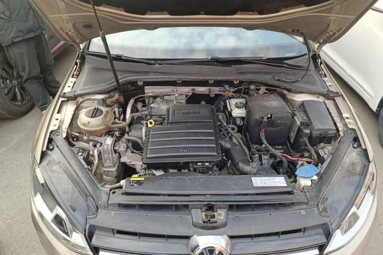 Used Volkswagen Golf 2016 1.6L Automatic Comfort Model
