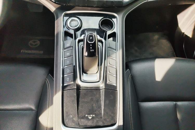 Used JMC Yuhu 9 2019 2.0T Automatic Gasoline Two-Wheel Drive Comfort Edition
