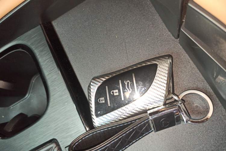 Used Lexus ES 2023 200 Excellence Edition