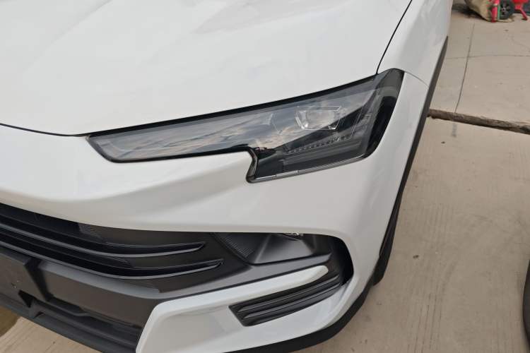 Used JETOUR Dashing 2025 1.5T DCT Ultimate Edition
